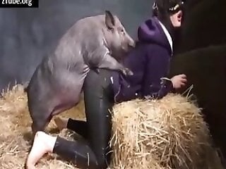 Milf animal sex